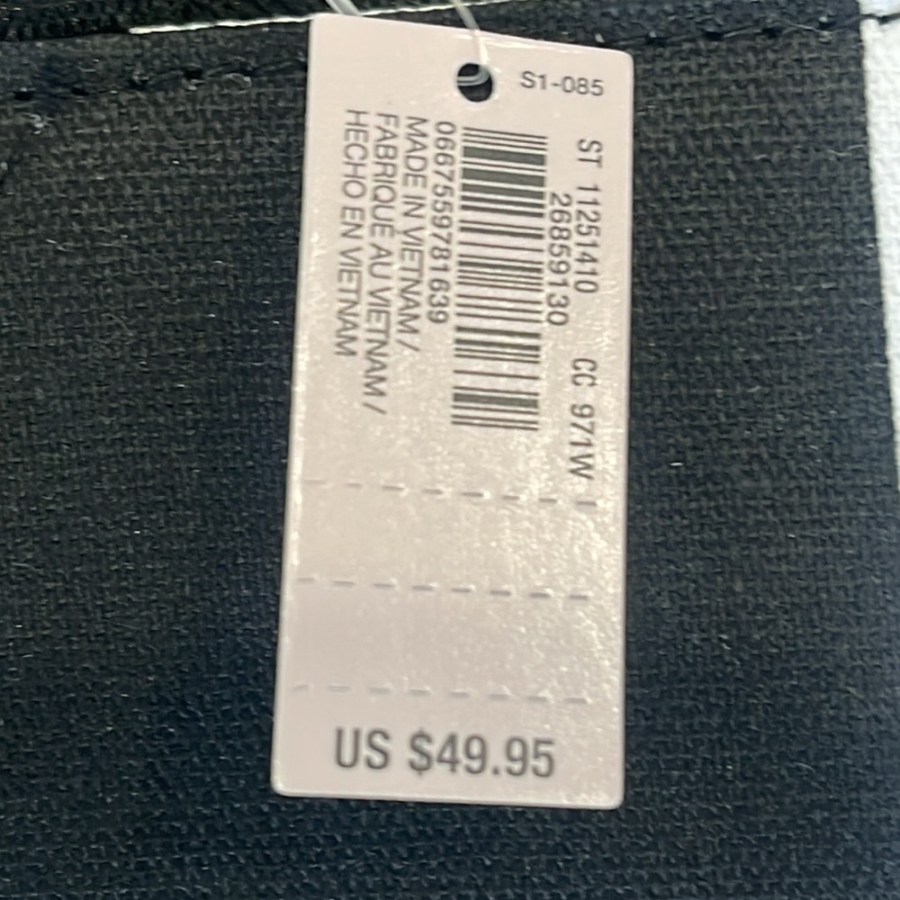Victoria’s Secret Striped Tote in Black & White. 20.25"L x 12.5"H x 6.5"W - Picture 9 of 9